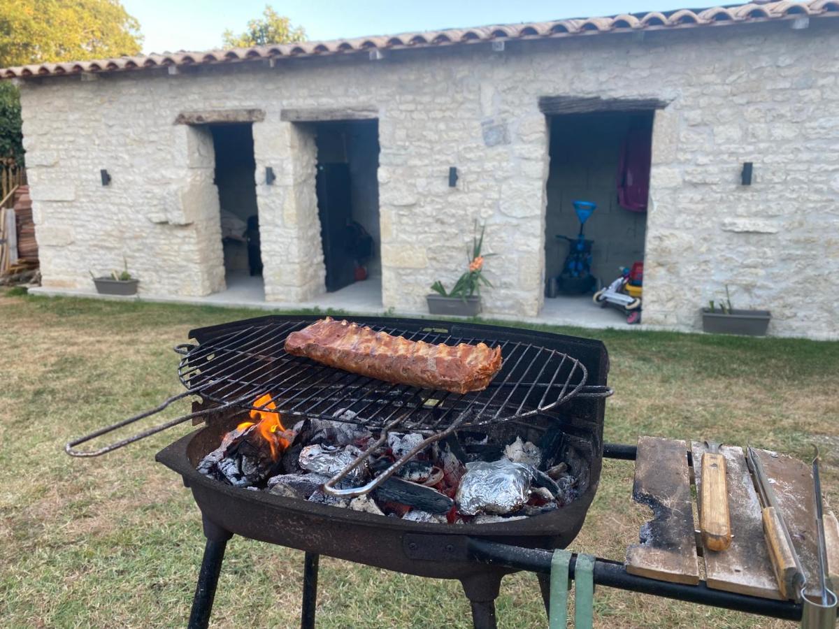 Le Grenier - Gite De Charme La Rochelle Saint-Medard-d'Aunis Eksteriør bilde